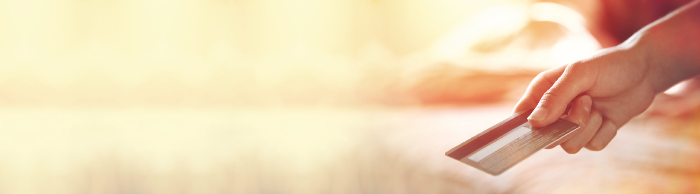 Product-Card-mobile-mistakes-to-avoide-while-shopping-on-credit-card Product-Card-mobile-mistakes-to-avoide-while-shopping-on-credit-card