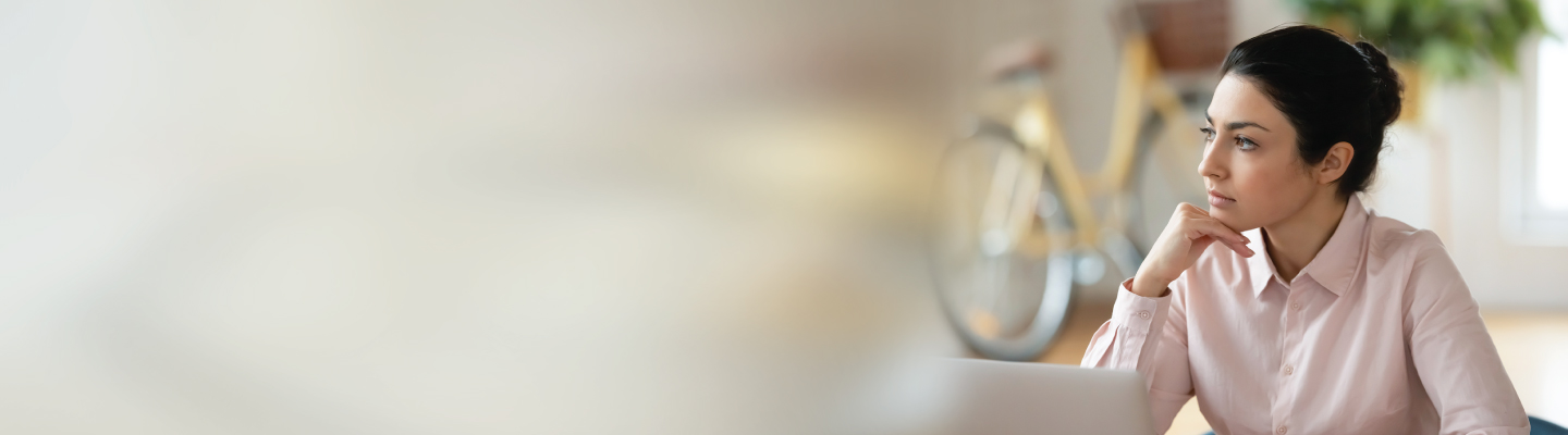 salaried-women-desk salaried-women-desk